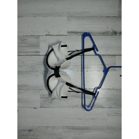 Victoria's Secret Bra Very Sexy Woman 34C Balconet Underwire Lace White Black - Picture 3 of 6